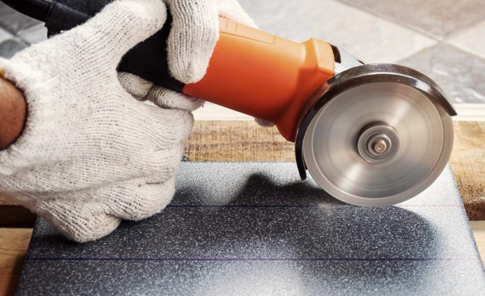 coupe-carrelage-meuleuse